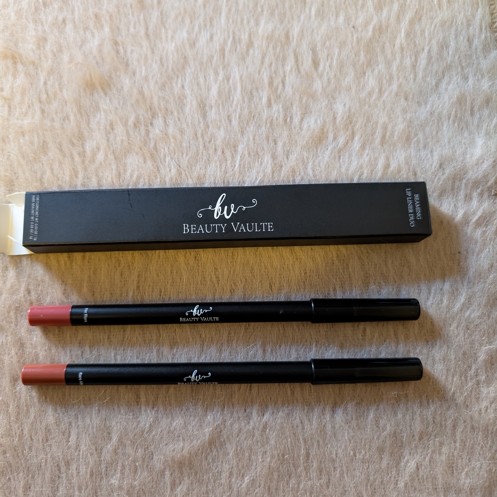 Beauty Vaukte Lip Liner Duo